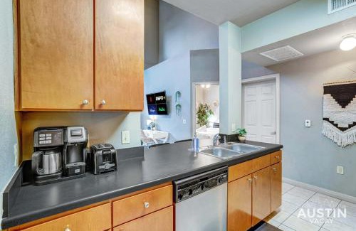 West Campus Apartment | Perfectly Located with Modern Comfort for Up to 16 Guests