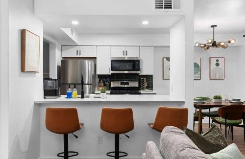 South Lamar House | Prime Location Near Zilker Park & SoCo Chic