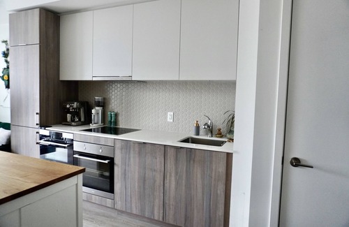 St. Lawrence Condo | Ideal Location with Family-Friendly Amenities in Toronto