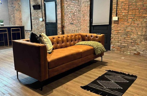 Italian Village House | Prime Location - Short North - Free Parking