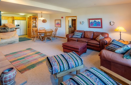 Kirkwood Condo | Prime Lodge 204: Ski In/Ski Out with Lake View and Pool