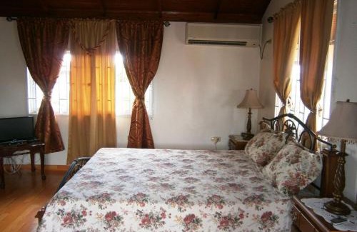 La Romain Villa | Ocean View Villa: 4-Star Family-Friendly Retreat