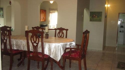 La Romain Villa | Ocean View Villa: 4-Star Family-Friendly Retreat