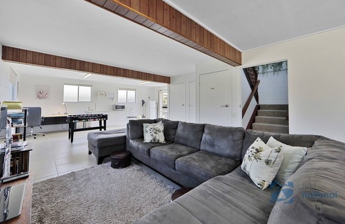Woodgate House | Prime Position, Awesome House, Huge Deck with Sea Breezes