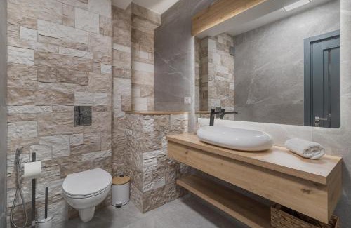 Oradea Apartment | Prime Retreat near Piata Unirii