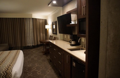 Salt Lake Mountain Resorts Resort | Ultimate Ski Retreat at Snowbird's Cliff Club for 10 Guests