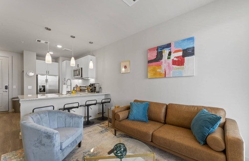Windsor Park Apartment | Inviting 1BR King Suite Near Downtown with Great Amenities