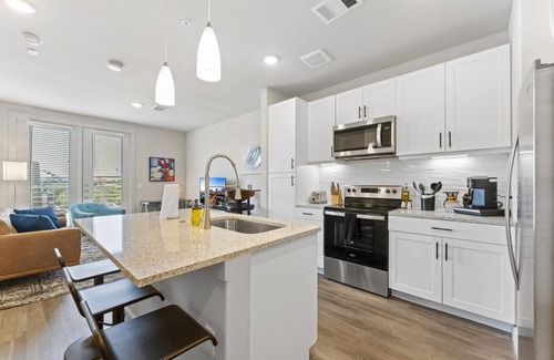 Windsor Park Apartment | Cozy 1BR King Suite Near Downtown & The Domain