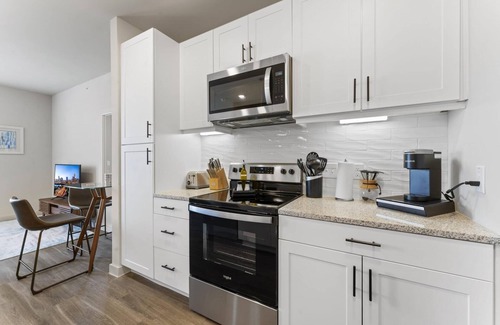 Windsor Park Apartment | Cozy 1BR Suite Near Downtown with Pool and Gym Access