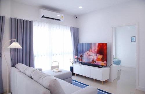 Nan House | Cozy Family Retreat at Prime Stay Home Nan with Kitchen