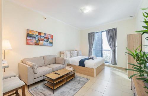 Jumeirah Lake Towers Apartment | Prime Studio in Jumeirah Bay X1 in JLT - Sleeps 2