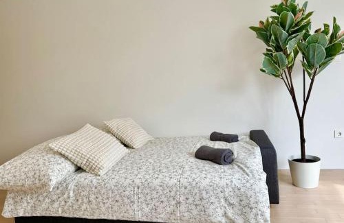 Penzing Apartment | Prime Suites near Schönbrunn Castle