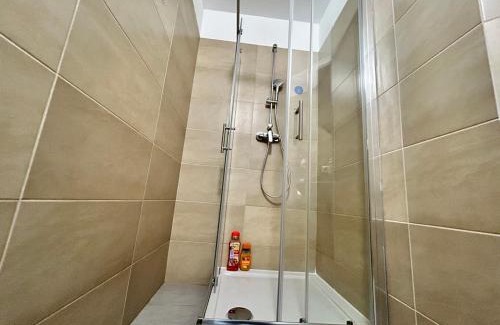 Penzing Apartment | Prime Suites near Schönbrunn Castle