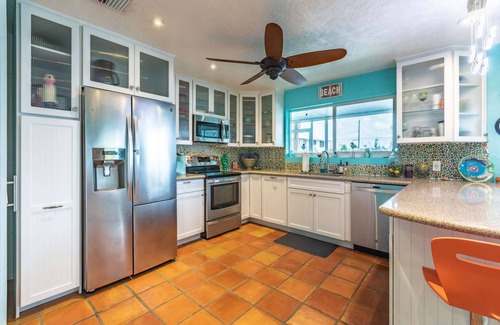 Pine Channel Estates House | Tranquil Retreat: Canal Front Duplex on Big Pine Key