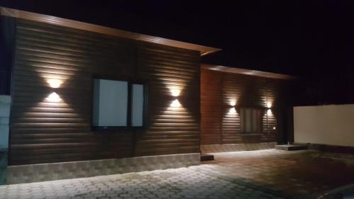 Kant House | Cozy Oceanfront Stay at Prime Time Guest House