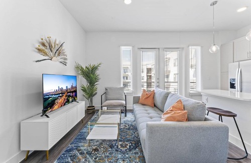 Highland Apartment | Central 1BR Suite Near Dining and Brewery Attractions