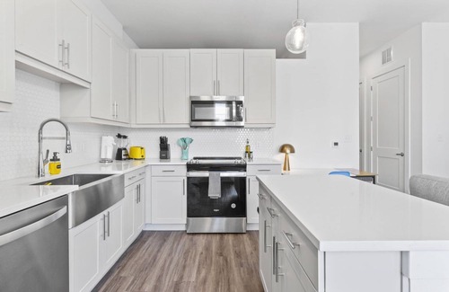 Highland Apartment | Central 1BR Suite Near Dining and Brewery Attractions