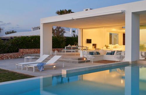 Cap d'en Font Villa | Oceanfront Luxury Retreat with Yacht Access at Estancia