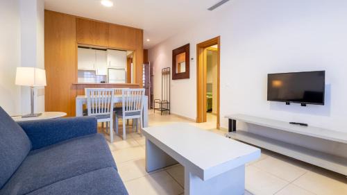 Punta Umbria Apartment | Beautiful Primera Planta Punta Umbria Near the Ocean