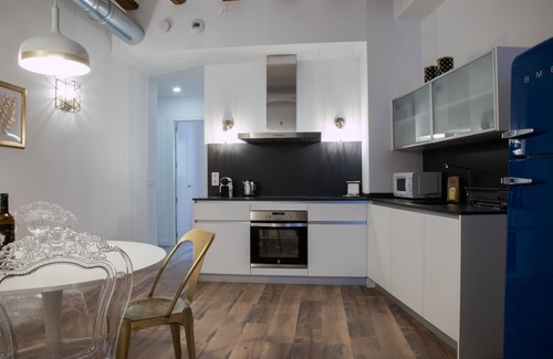 Zaragoza Old Town Apartment | Discover Primero A: Family-Friendly Apartments in Almada