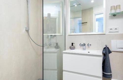 Antonsviertel Apartment | Top-Rated Primero Suite Near Messe Zentrum & Restaurant