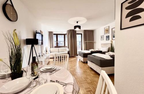 Suedviertel Apartment | PrimeTimeSuites Nähe Messe & HBF