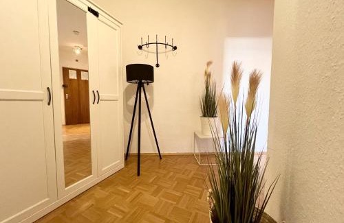 Suedviertel Apartment | PrimeTimeSuites Nähe Messe & HBF