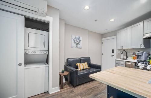 North End Apartment | Charming Primo North End Studio for Family Getaways