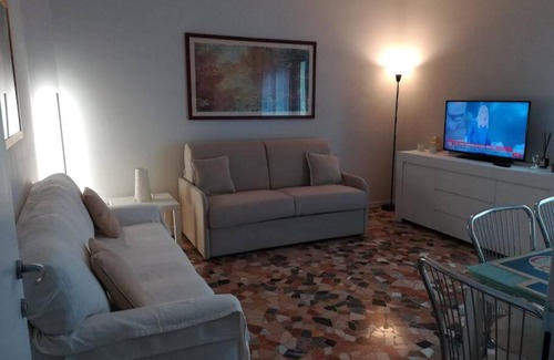 Crocifissa di Rosa Apartment | Exceptional PRIMO PIANO: Cozy Holiday Apartment in Brescia