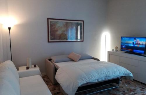 Crocifissa di Rosa Apartment | Exceptional PRIMO PIANO: Cozy Holiday Apartment in Brescia
