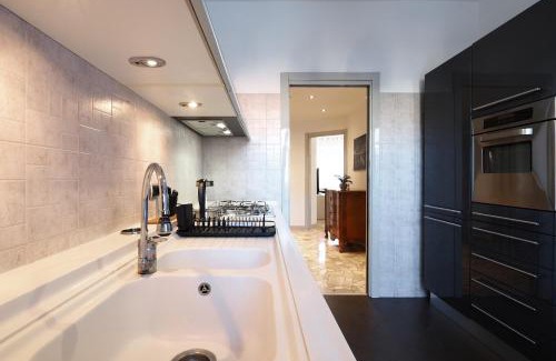 Zona Lancetti Apartment | Discover PrimoPiano - Arrivabene: Family-Friendly Retreat