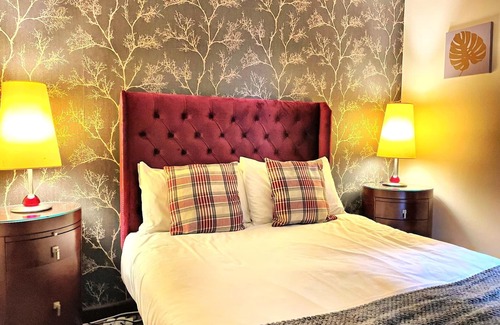 Llanybri House | Inviting Primrose 17 Woodland Lodges with Spa & Hot Tub