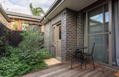 Brunswick East House | Discover Primrose: Elegant Mid-Century Style in Brunswick