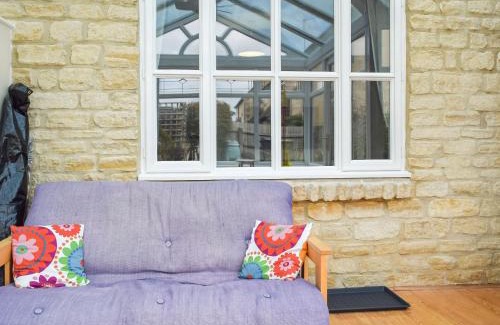 Little Rissington House | Family-Friendly Primrose Cottage - Rated 8.5/10 by Guests