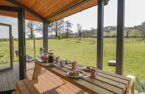 East Pennard House | Pet-Friendly Primrose Hotel: 4-Star Stay with High Ratings