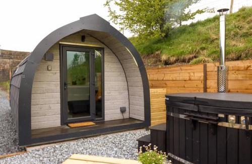 Westhouse Apartment | Experience Primrose Glamping Pods with Hot Tub Luxury