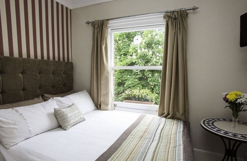 Belsize House | Primrose Guest House: Top-Rated with Family-Friendly Amenities