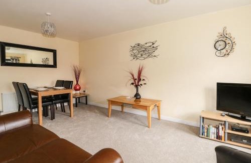 Skinningrove House | Delightful Stay at Prince Cottage: Pet & Child Friendly