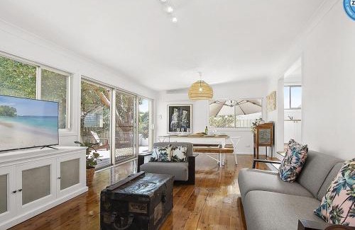 Culburra Beach House | Unforgettable Prince Edward Escape - Family & Pet Friendly