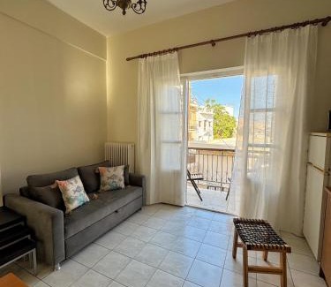 Ermoupoli Apartment | Discover The Two Balconies Apt: Family-Friendly Escape