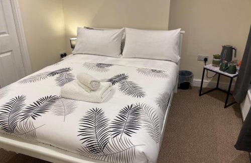Llangollen Hotel | Pet-Friendly Retreat at Prince of Wales Pub & Accommodation
