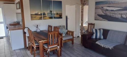 Witsand House | Pet-Friendly Prince Pad with Exceptional 8.9/10 Guest Rating