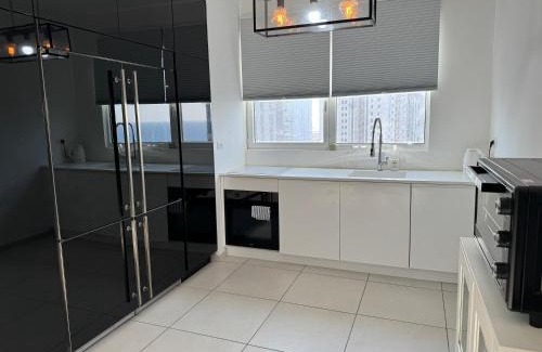 Netanya Apartment | Elegant Prince Palace Netanya with Oceanfront Pool Access