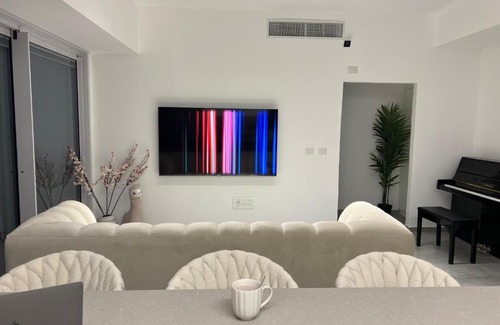 Tel Aviv Apartment | Top-Rated Prince Palace Tel Aviv: Family & Pet Friendly Stay