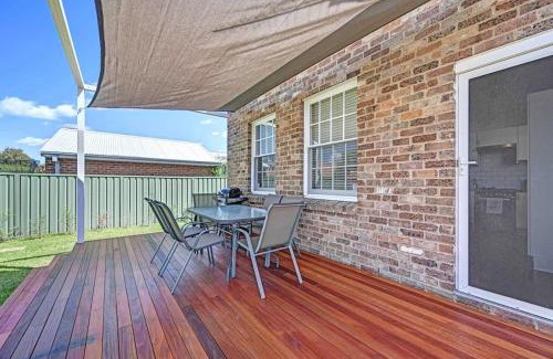 Orange House | Charming Prince Street Cottage: 1890’s Edwardian Retreat