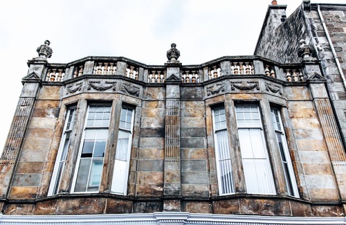 Perth Apartment | Top-Rated Princes Street Apartment with Spa & Breakfast