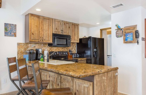 Puerto Penasco Condo | Beachfront Penthouse Condo with Pool and Ocean Views