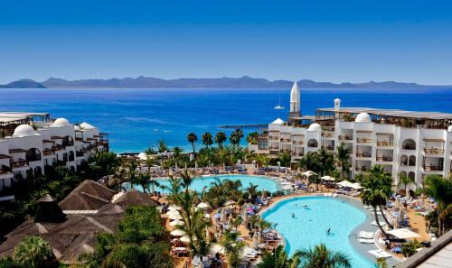 Playa Blanca Hotel | Oceanfront Retreat at Princesa Yaiza Suite Hotel Resort