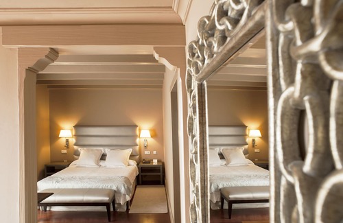 Playa Blanca Hotel | Experience Elegance at Princesa Yaiza Suite Hotel Resort