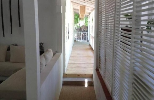 Ifaty Cabin | Elegant Princesse du Lagon: Relax with Ocean Views & Spa